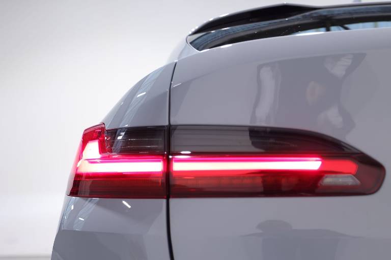 BMW X4 52