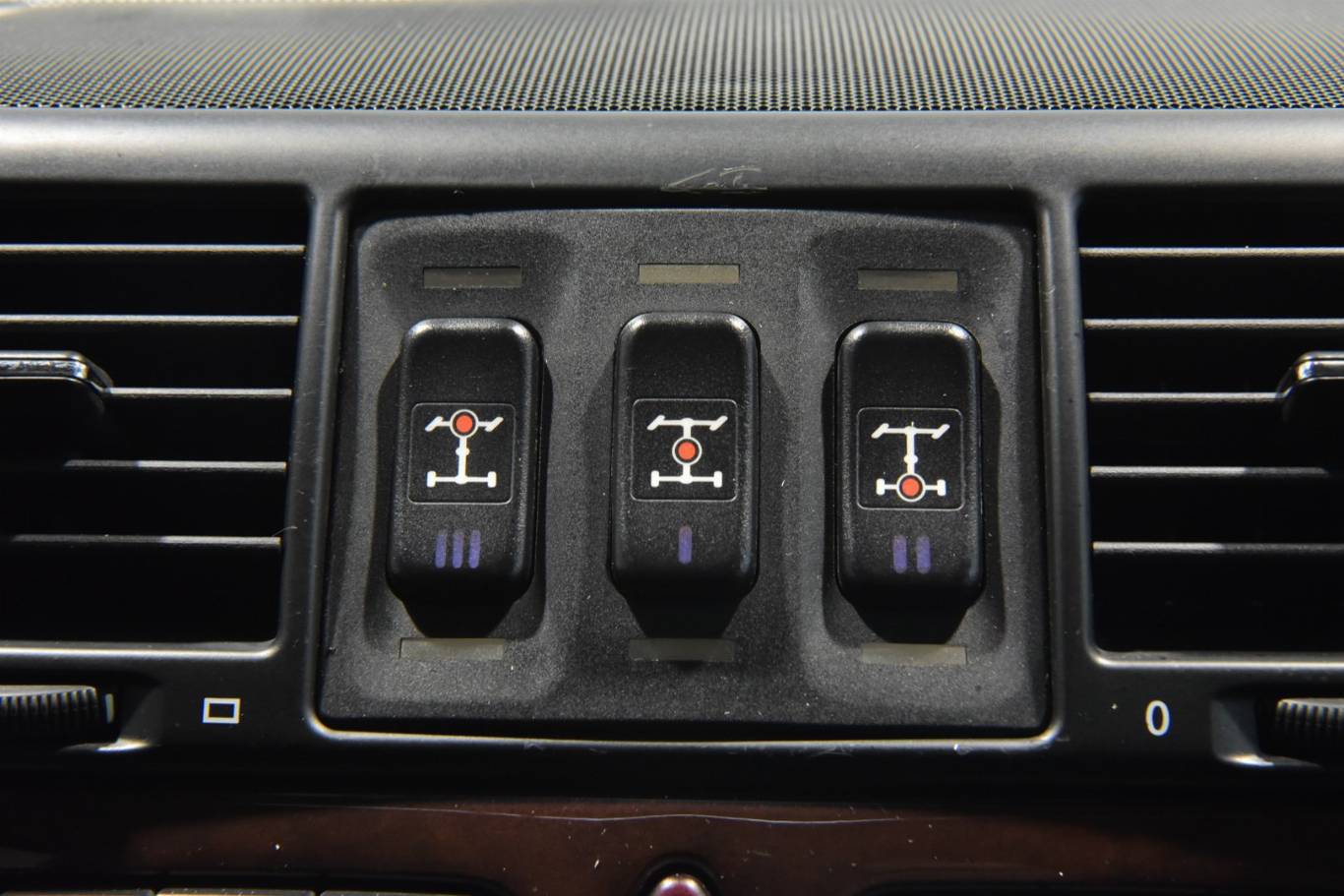 MERCEDES-BENZ G 400 49