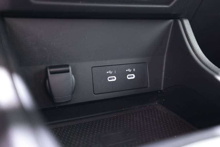 RENAULT Captur 29