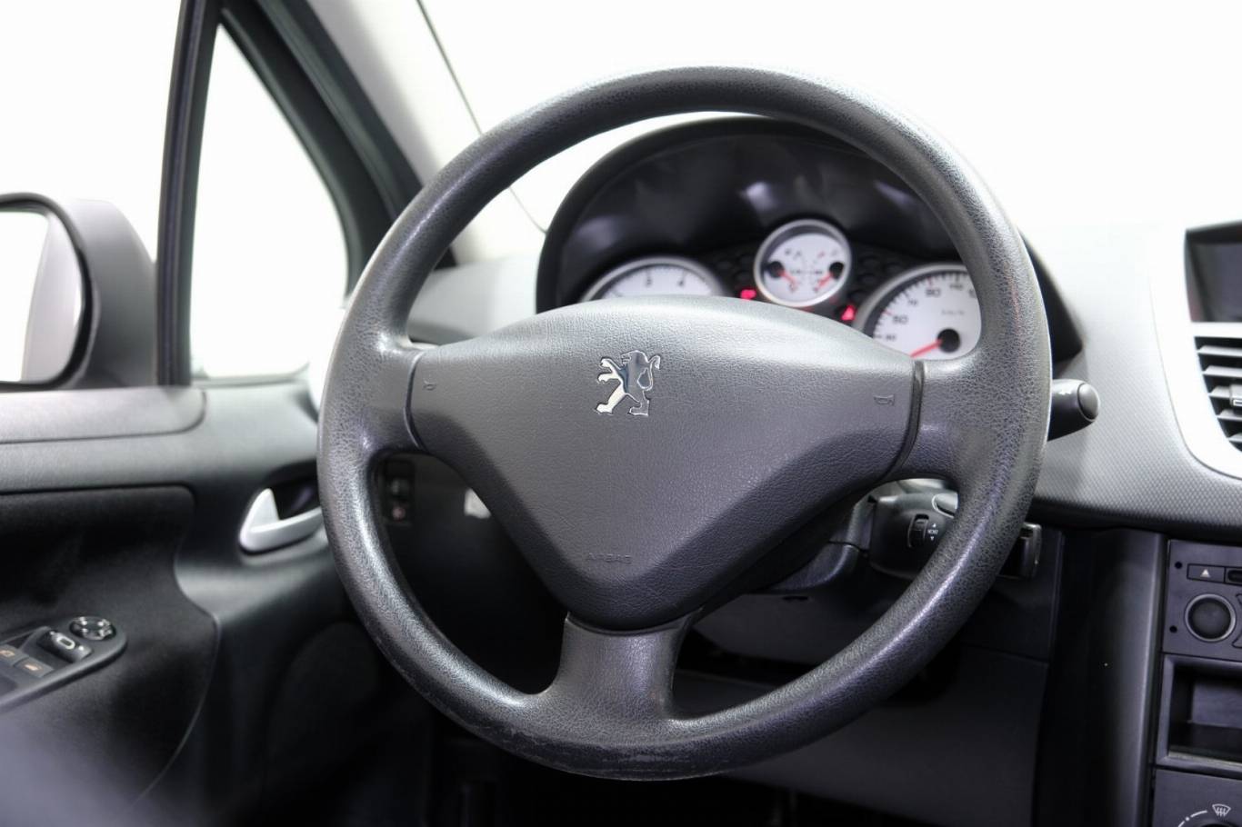 PEUGEOT 207 35