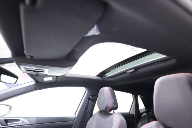 VOLKSWAGEN Polo GTI 35