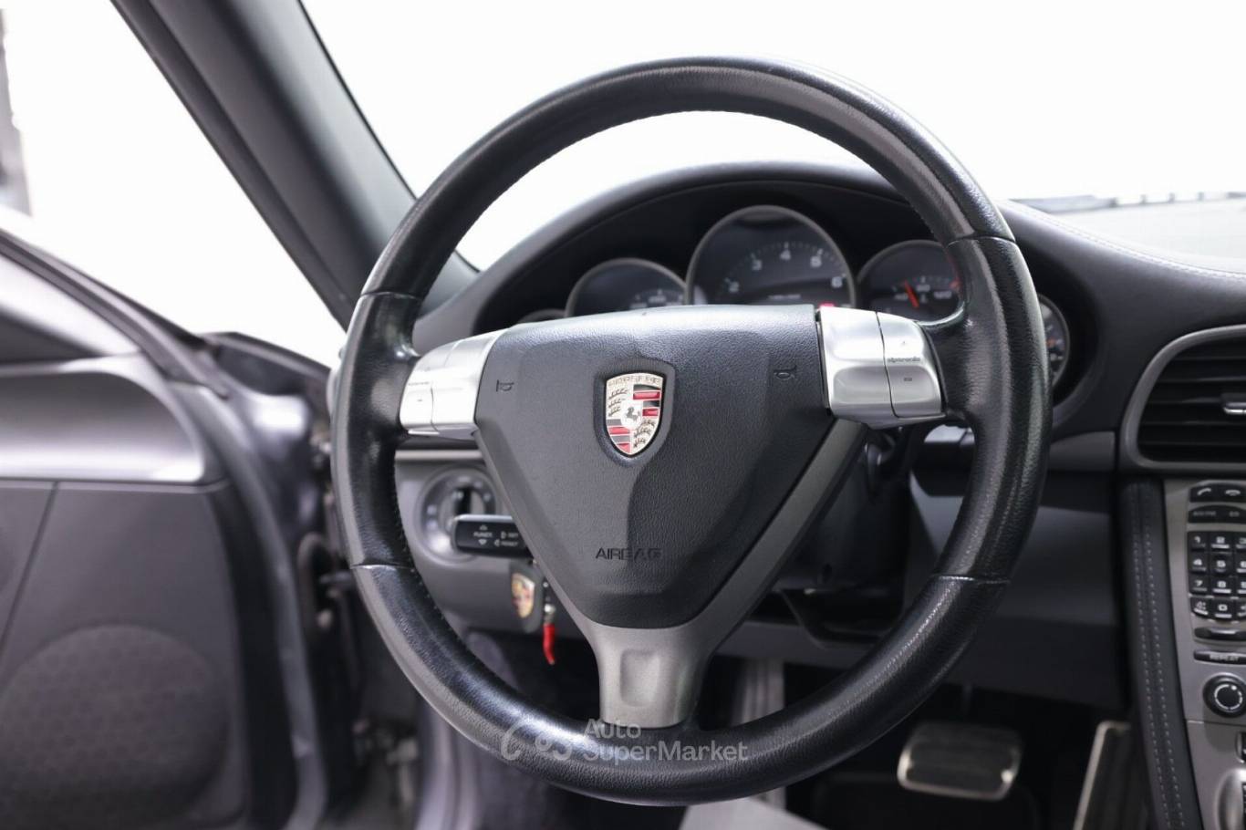 PORSCHE 911 36