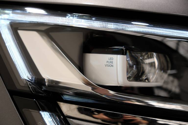 RENAULT Koleos 54