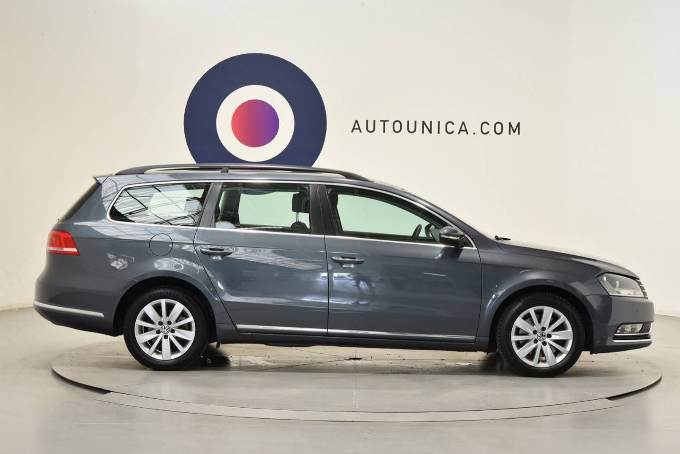 VOLKSWAGEN Passat 31