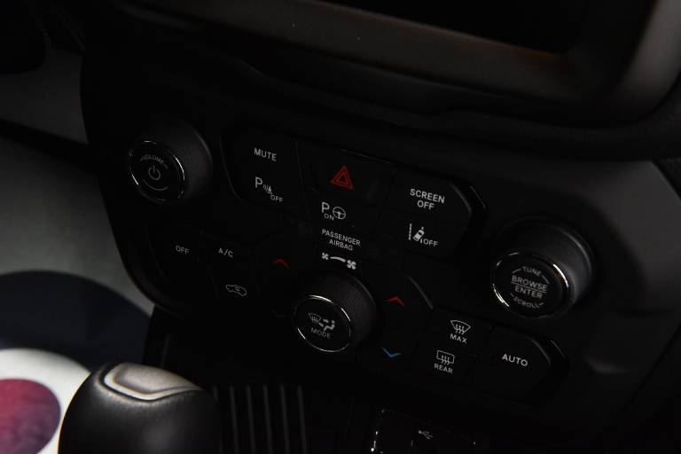 JEEP Renegade 31