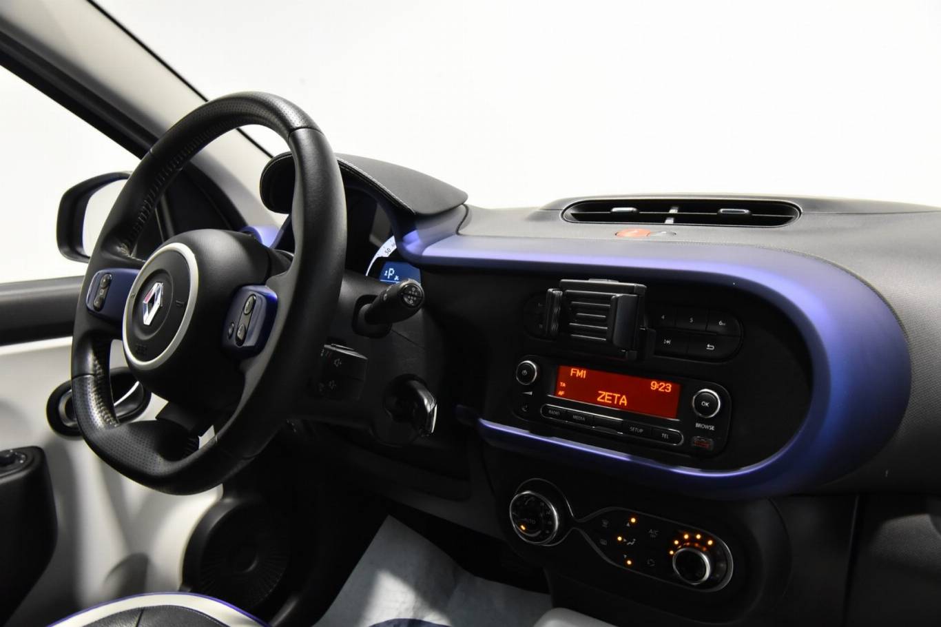 RENAULT Twingo 33
