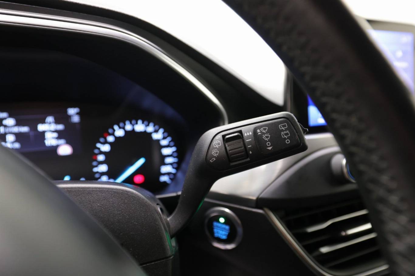 FORD Focus 23