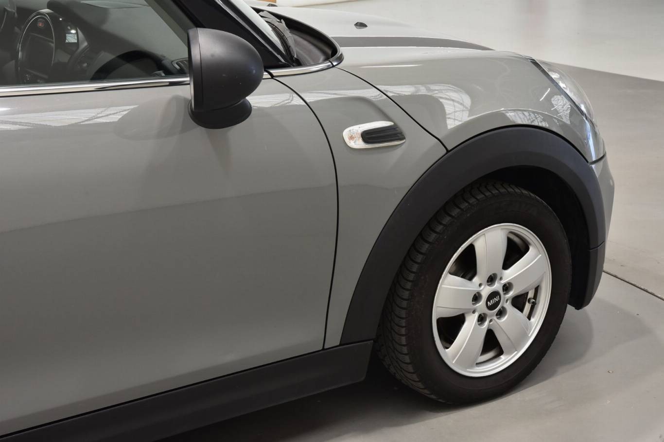 MINI One 47