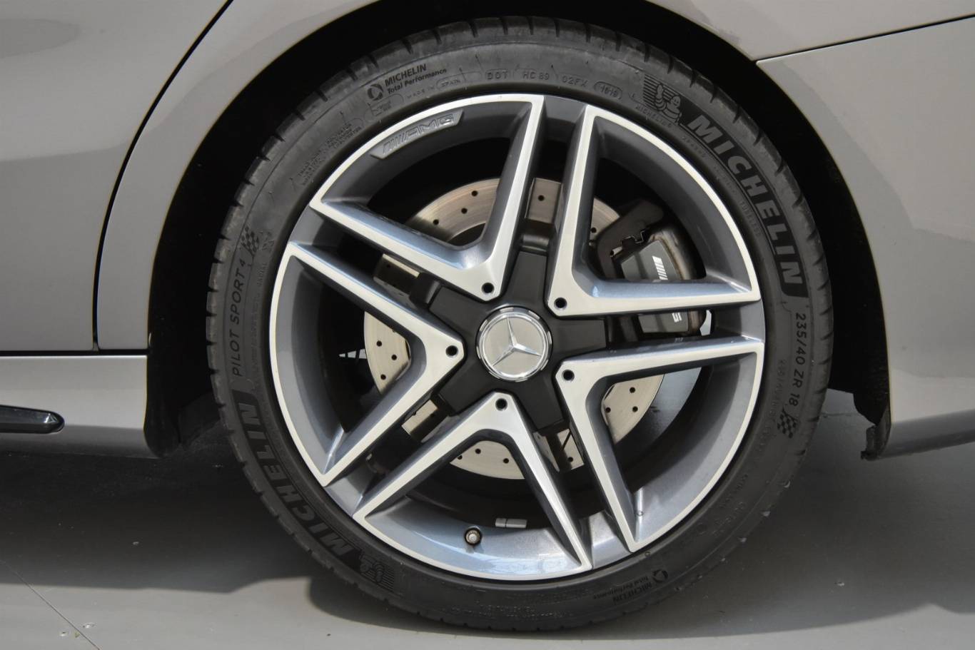 MERCEDES-BENZ CLA 45 AMG 31