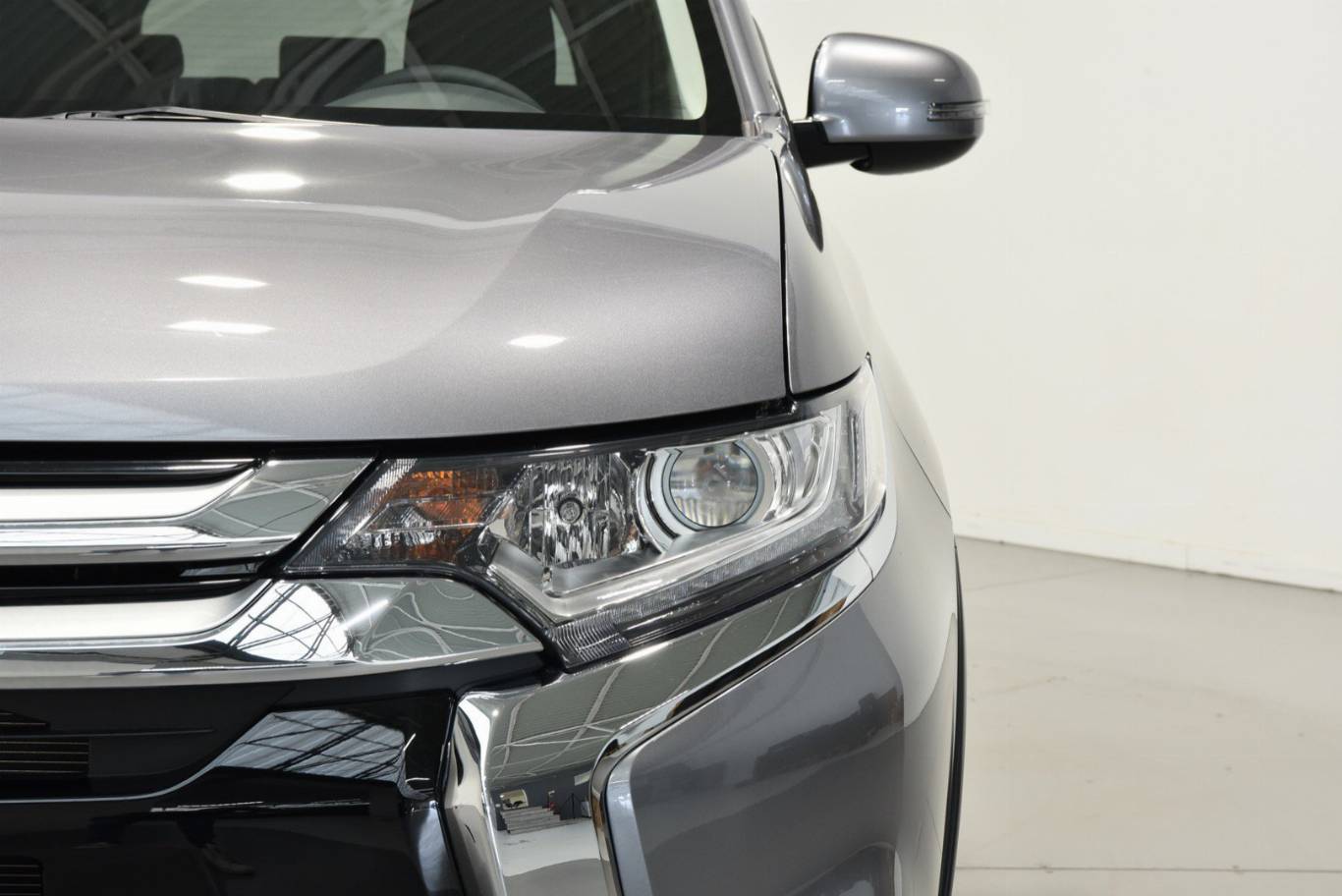 MITSUBISHI Outlander 48