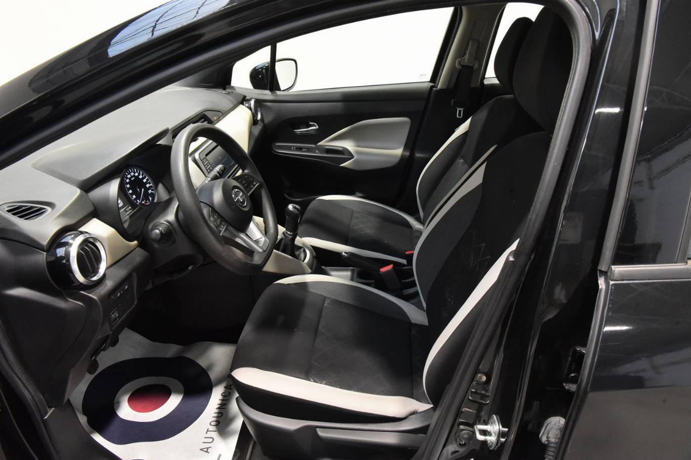 NISSAN Micra 4