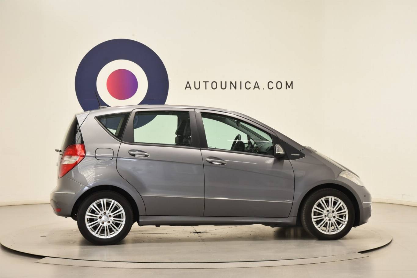 MERCEDES-BENZ A 180 24