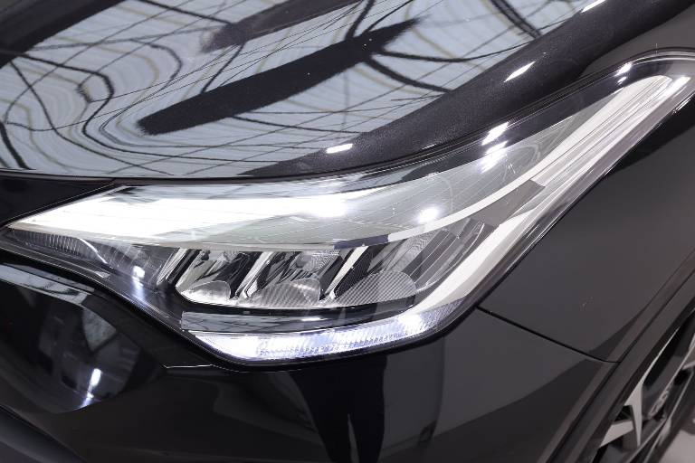 TOYOTA C-HR 21