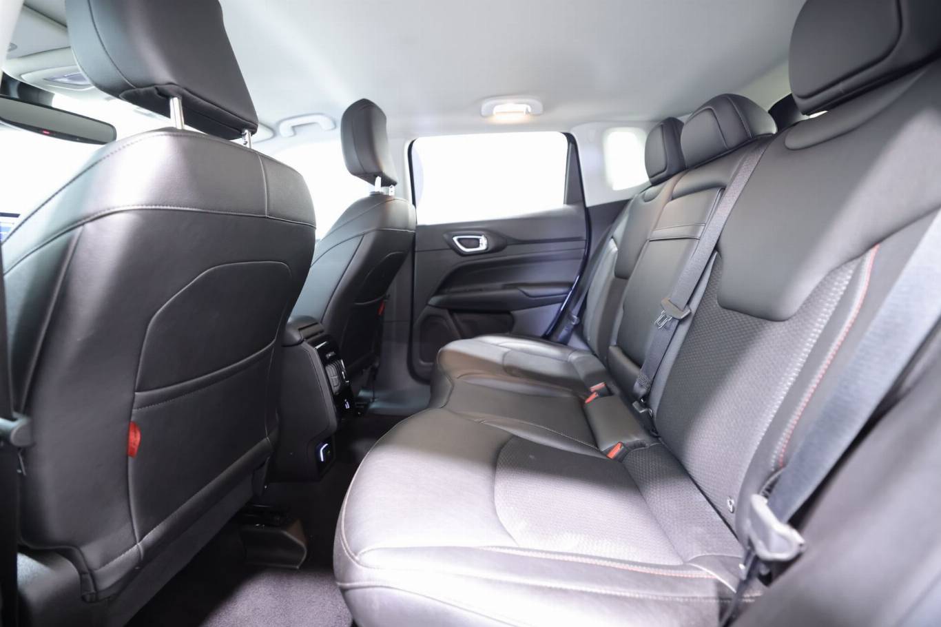 JEEP Compass 42