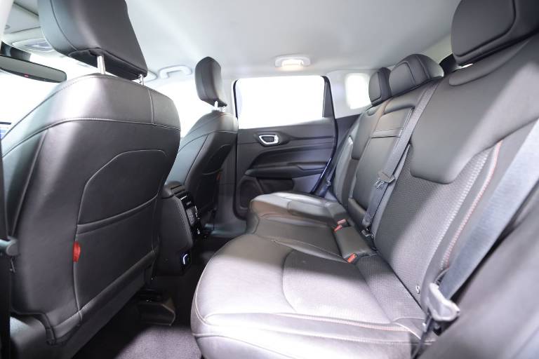 JEEP Compass 42