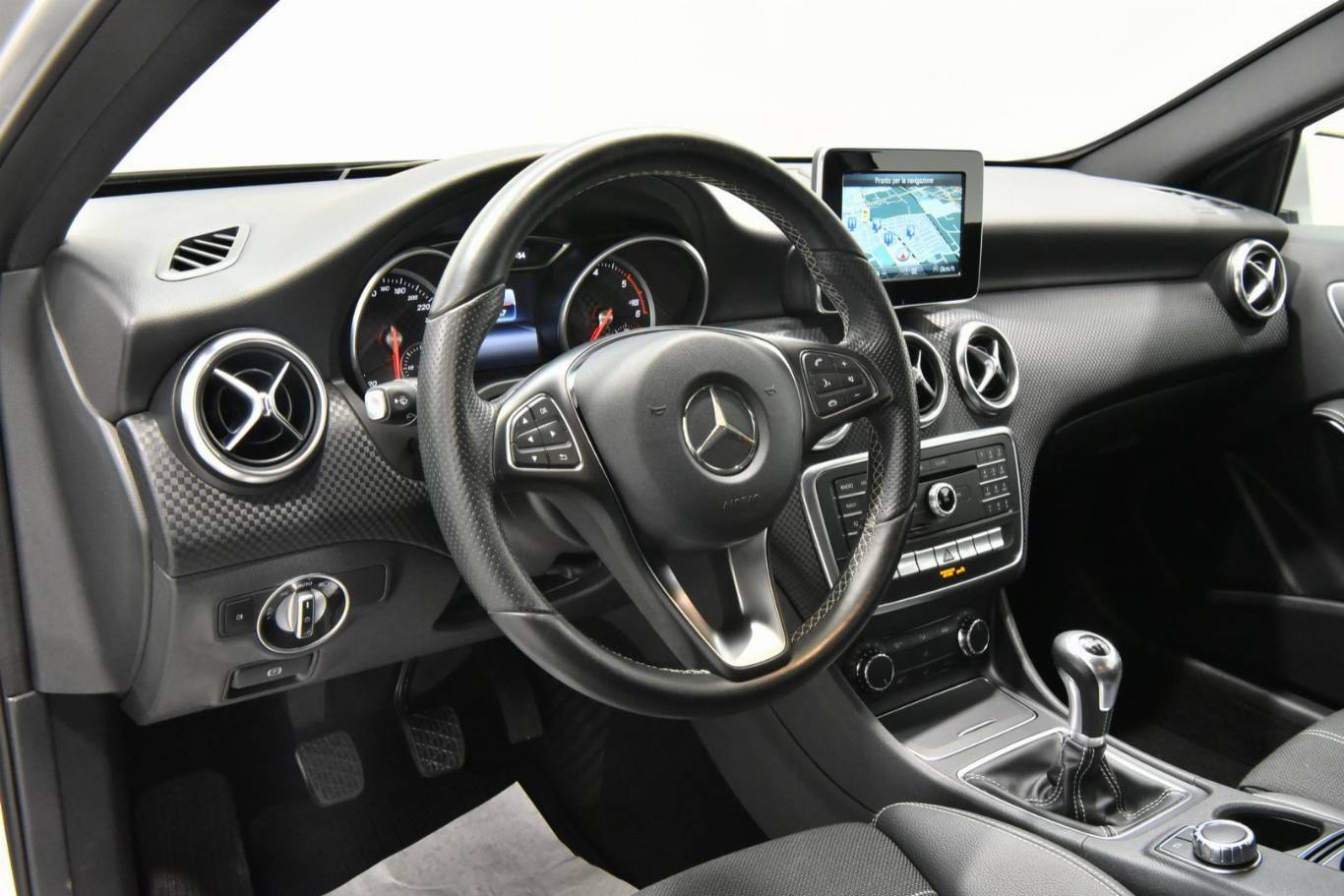 MERCEDES-BENZ A 180 3