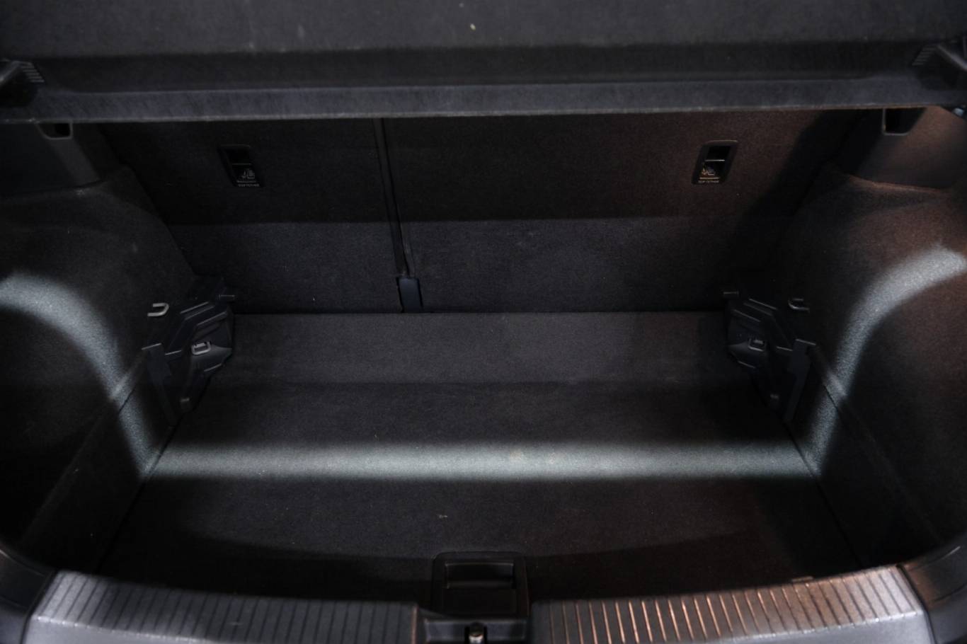 VOLKSWAGEN T-Cross 52