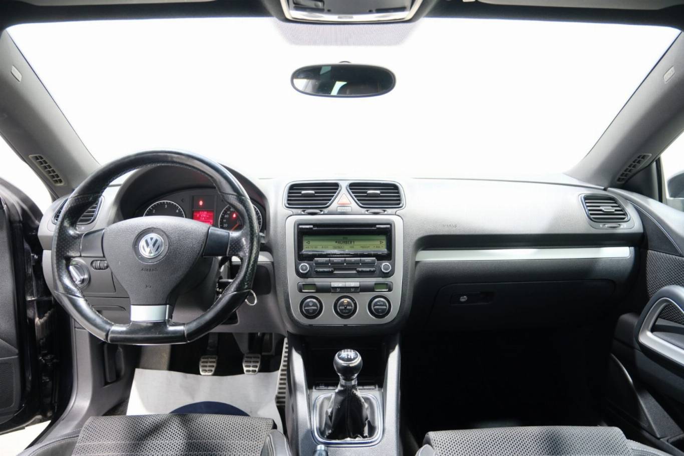VOLKSWAGEN Scirocco 10