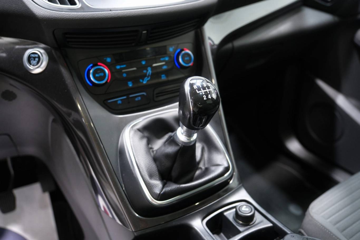 FORD C-Max 32