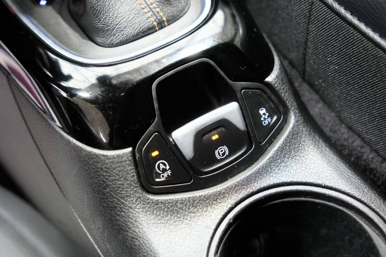JEEP Compass 31