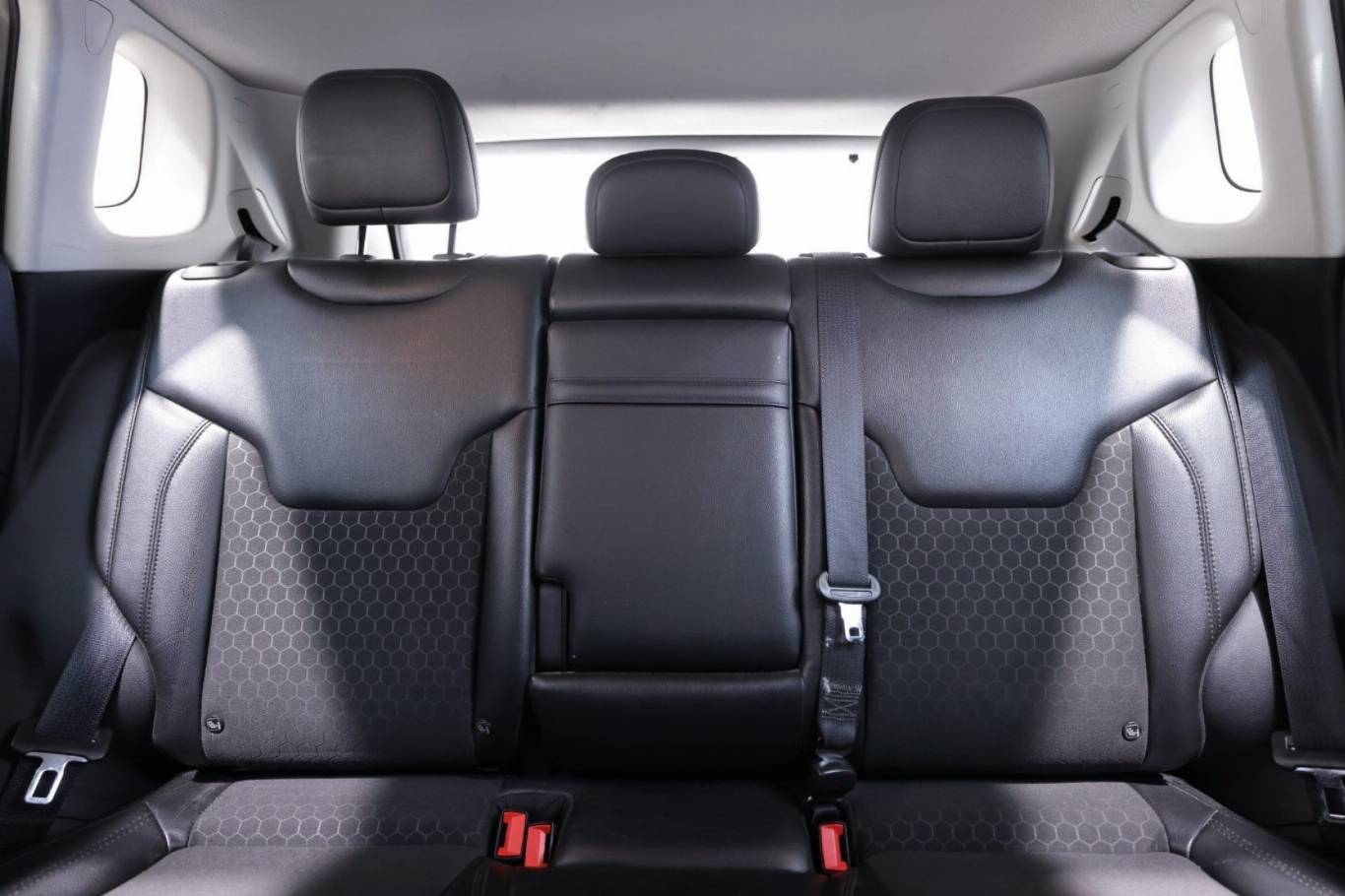 JEEP Compass 36