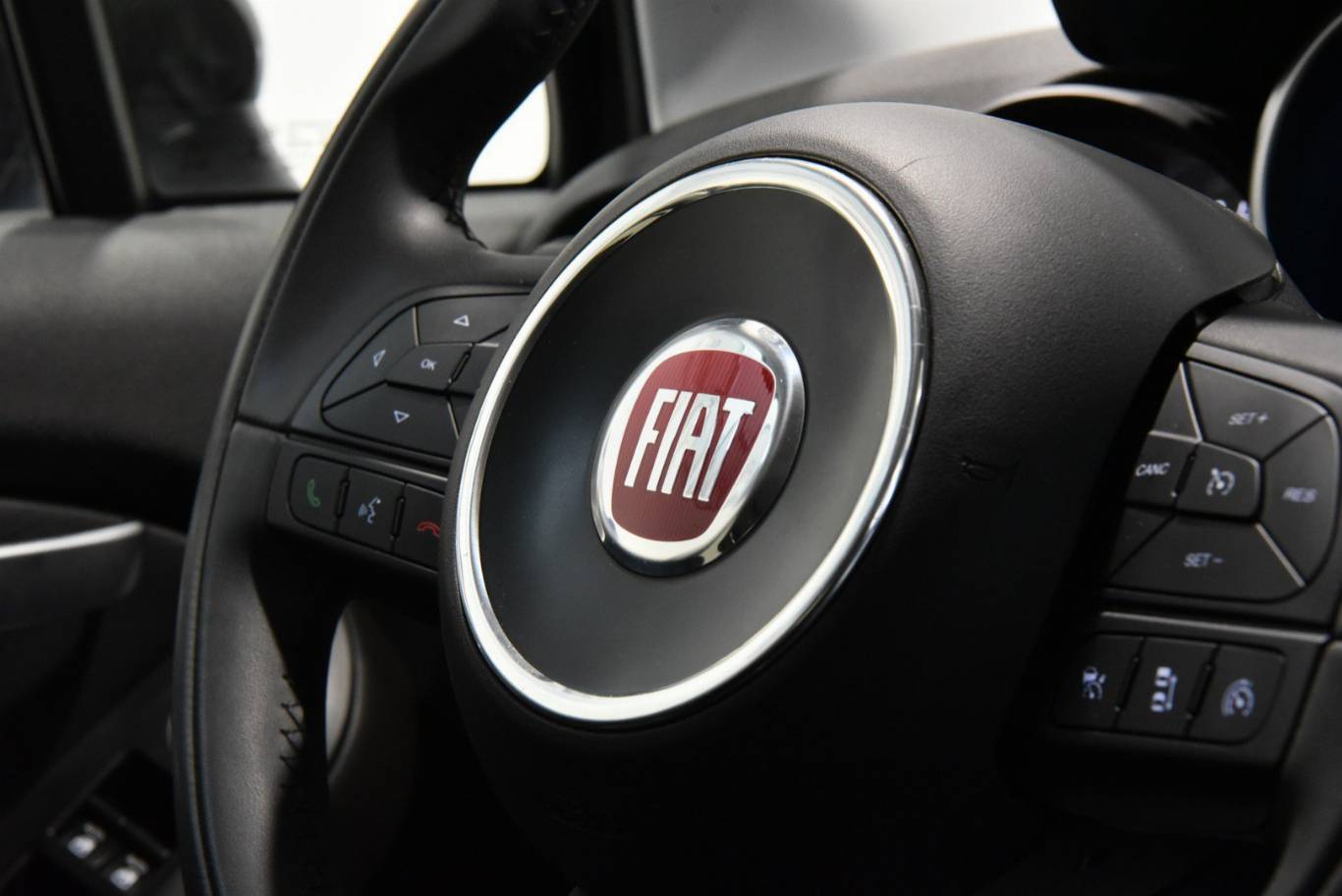 FIAT 500X 24