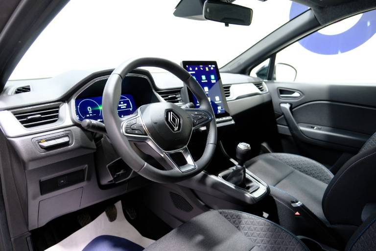 RENAULT Captur 5