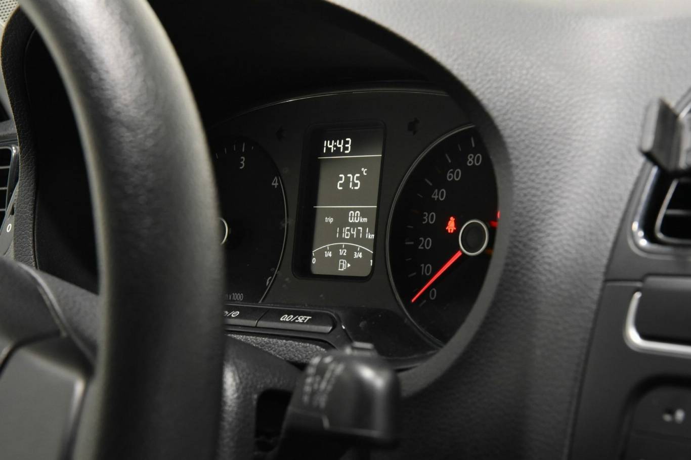 VOLKSWAGEN Polo 30