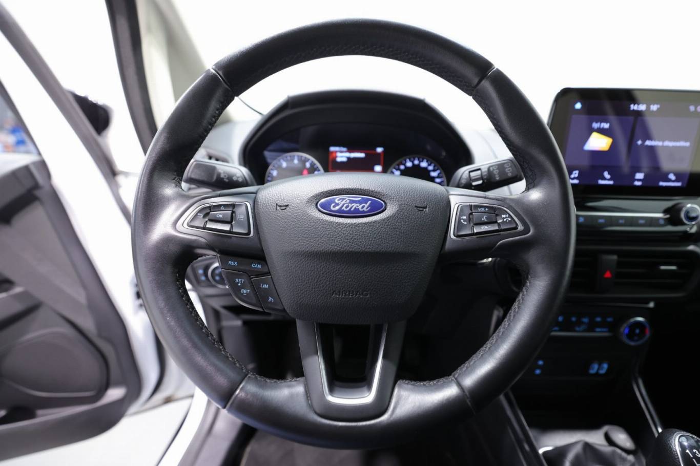 FORD EcoSport 7