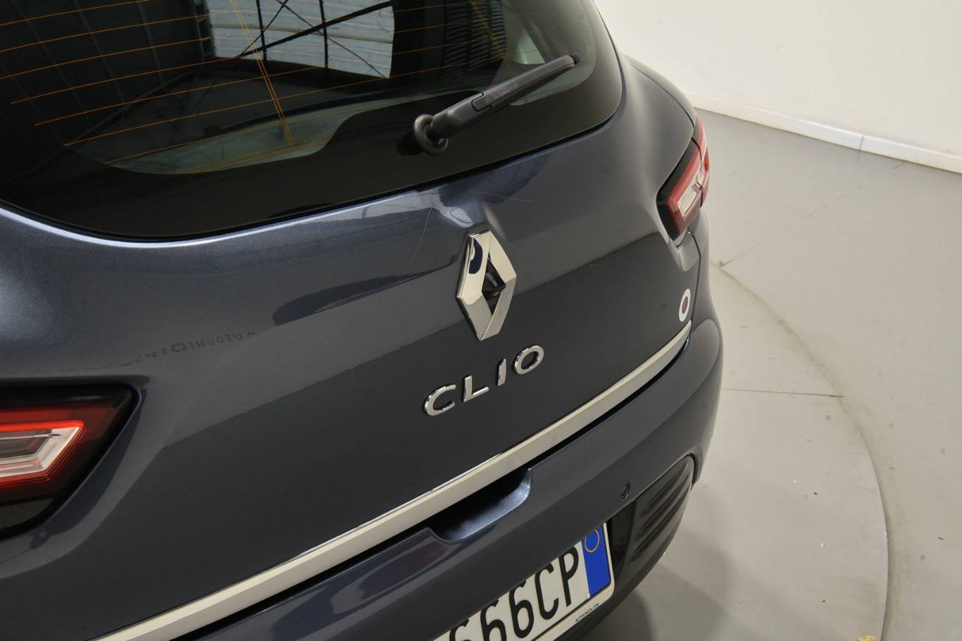 RENAULT Clio 46