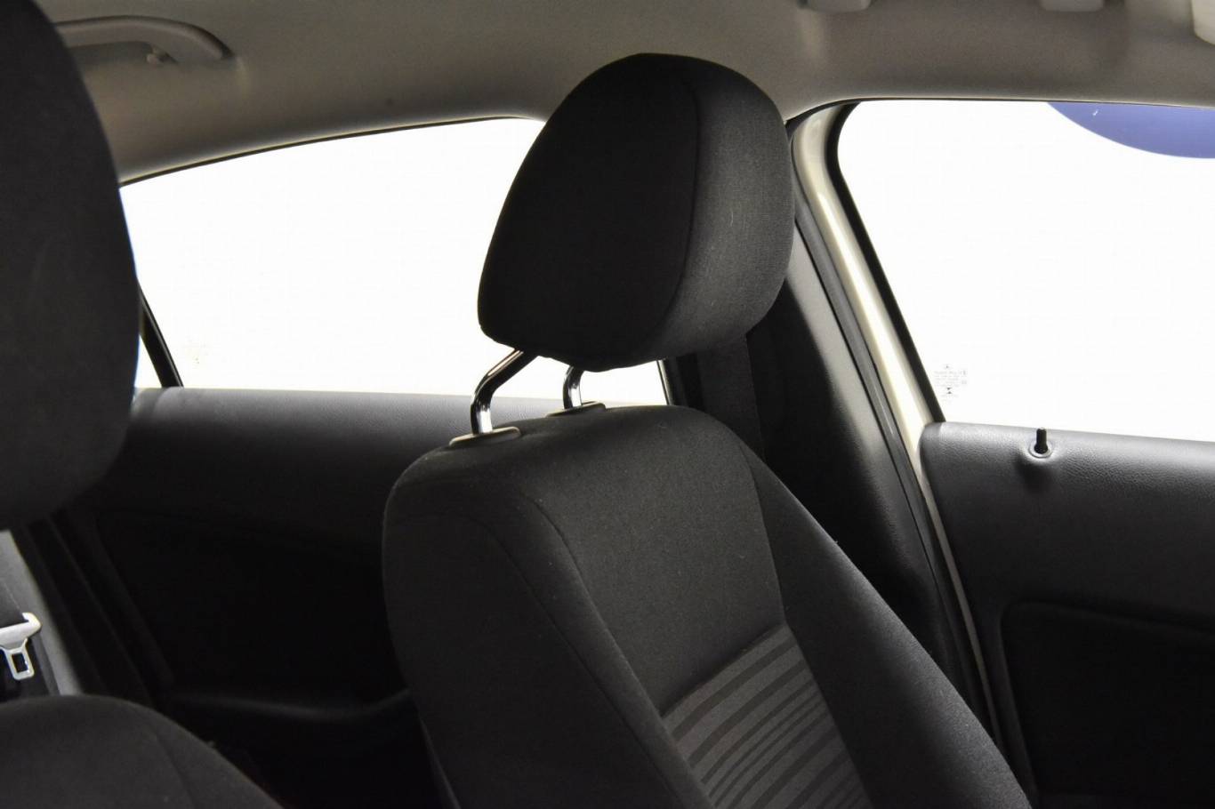 MERCEDES-BENZ A 180 14