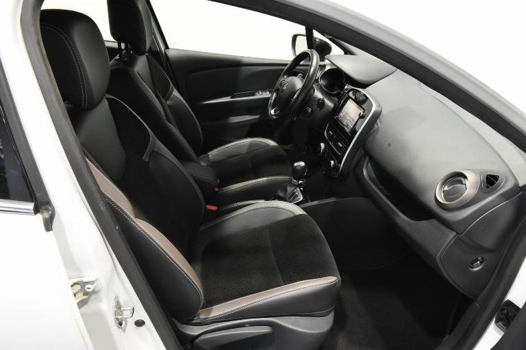 RENAULT Clio 21