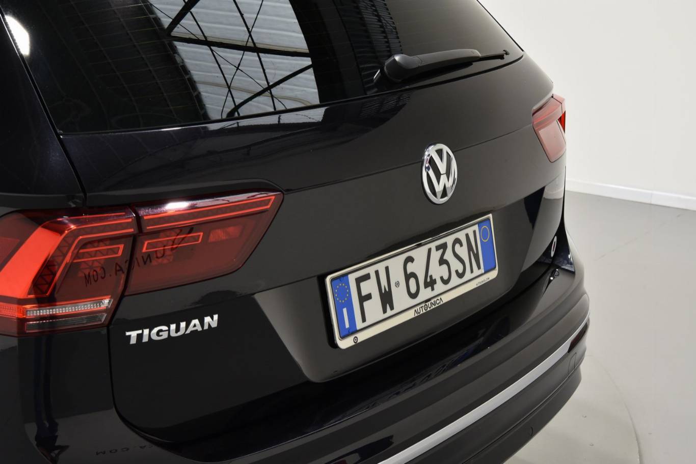 VOLKSWAGEN Tiguan 55