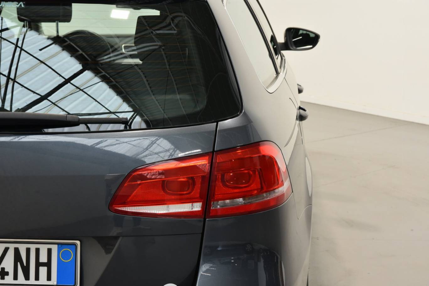 VOLKSWAGEN Passat 19