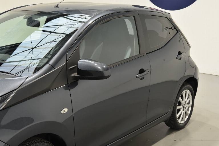 TOYOTA Aygo 44