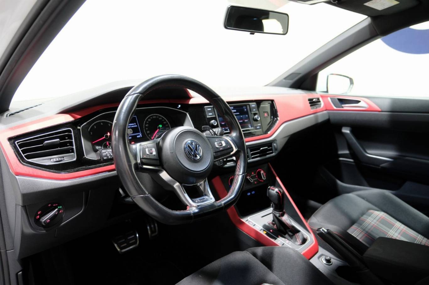 VOLKSWAGEN Polo GTI 5