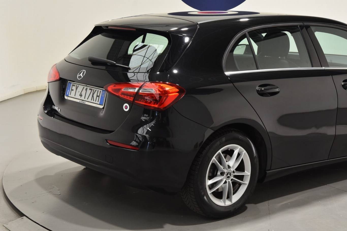 MERCEDES-BENZ A 180 33