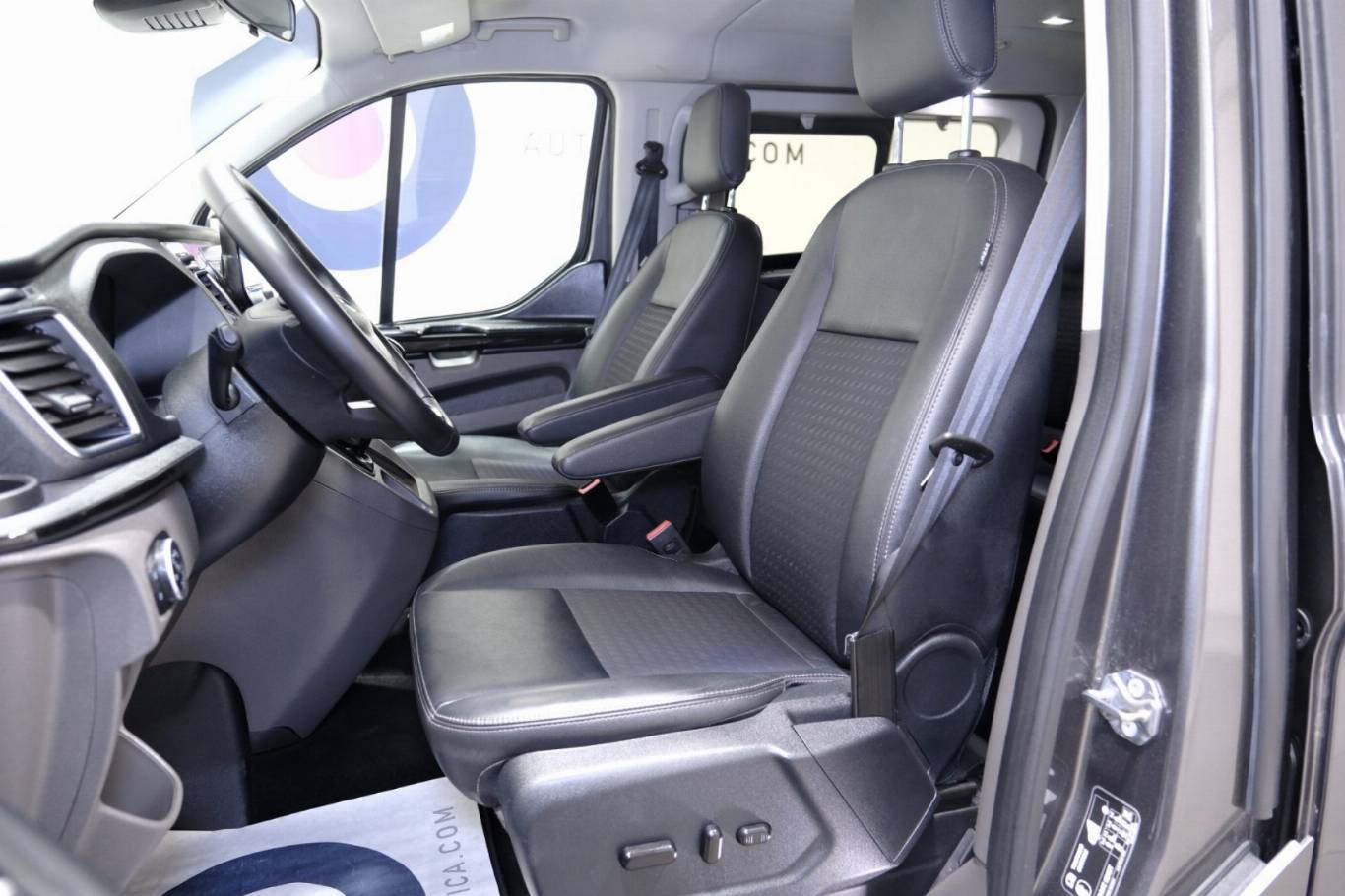 FORD Tourneo Custom 15