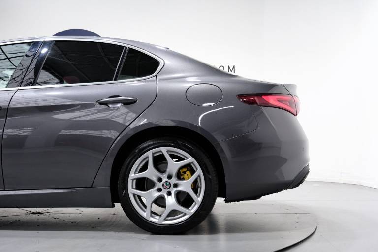 ALFA ROMEO Giulia 44