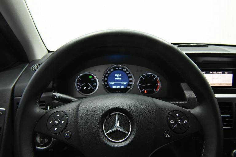 MERCEDES-BENZ GLK 220 23