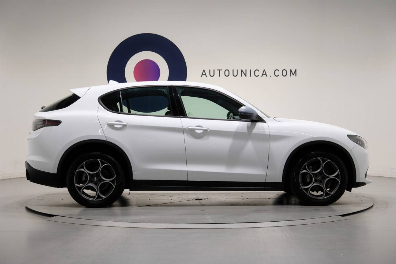 ALFA ROMEO Stelvio 4
