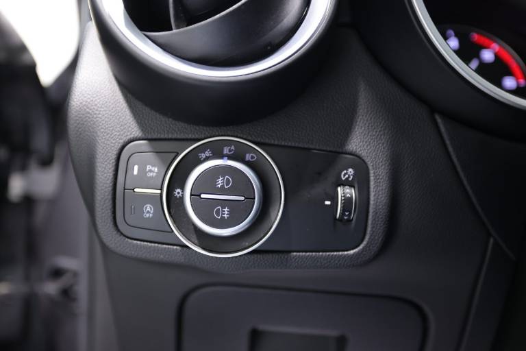 ALFA ROMEO Stelvio 25