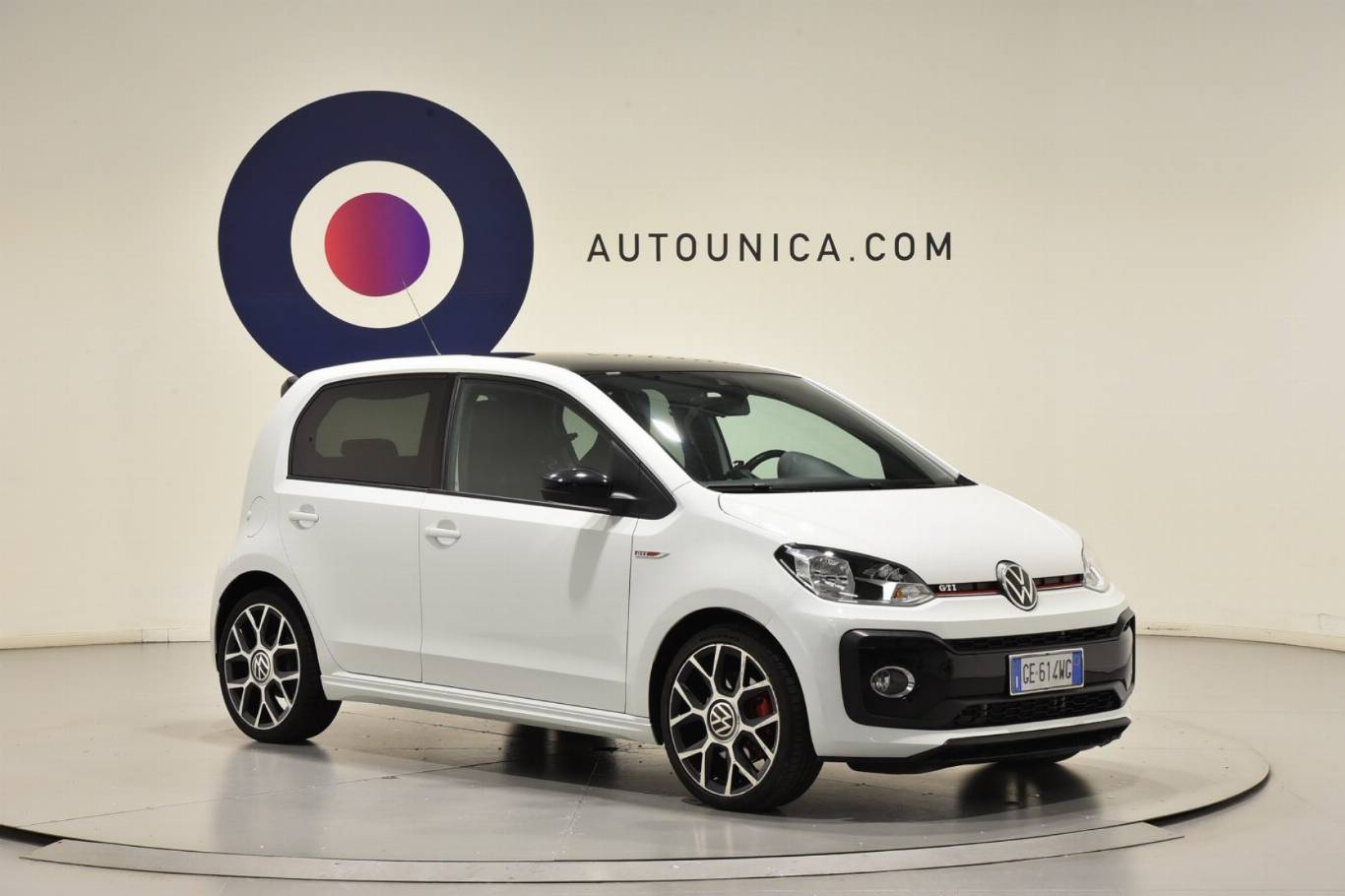 VOLKSWAGEN Up! 13