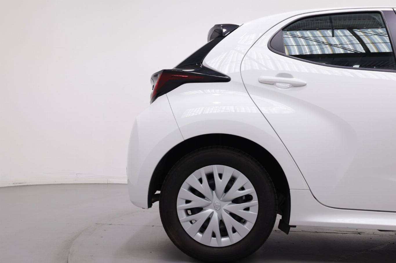 TOYOTA Yaris 40