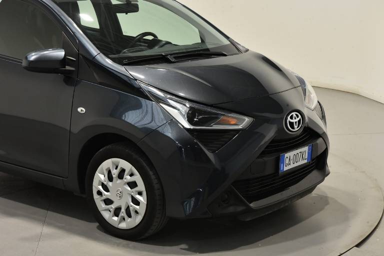 TOYOTA Aygo 16