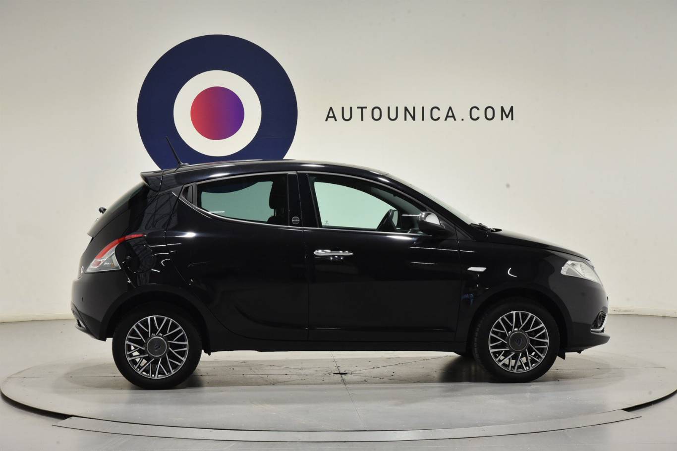 LANCIA Ypsilon 15