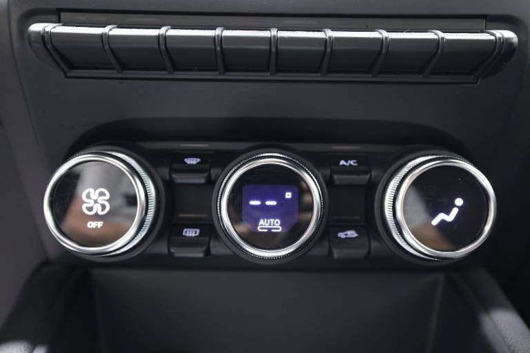 RENAULT Captur 29