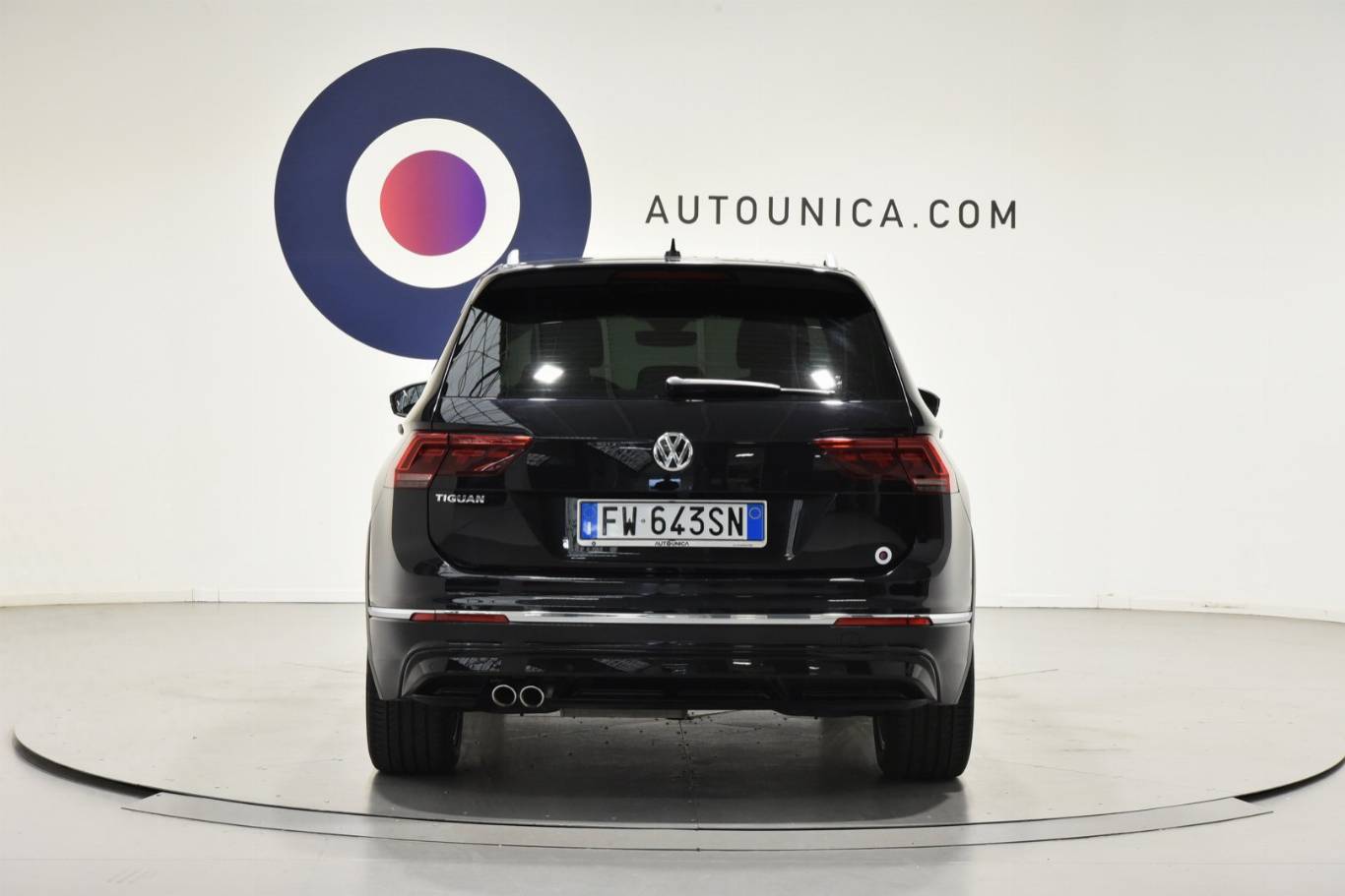 VOLKSWAGEN Tiguan 6