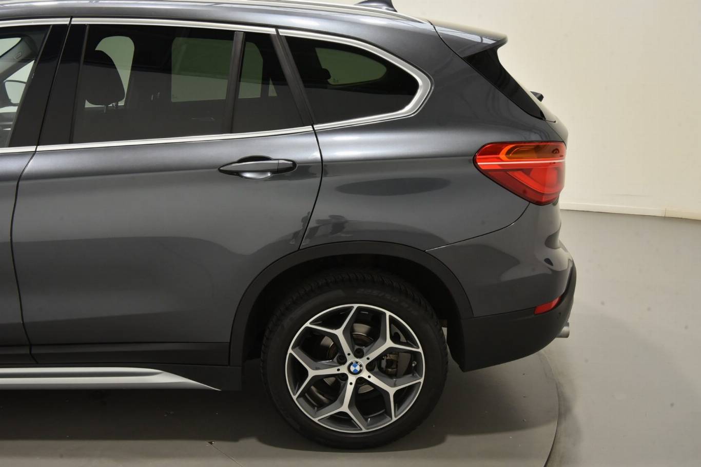 BMW X1 52
