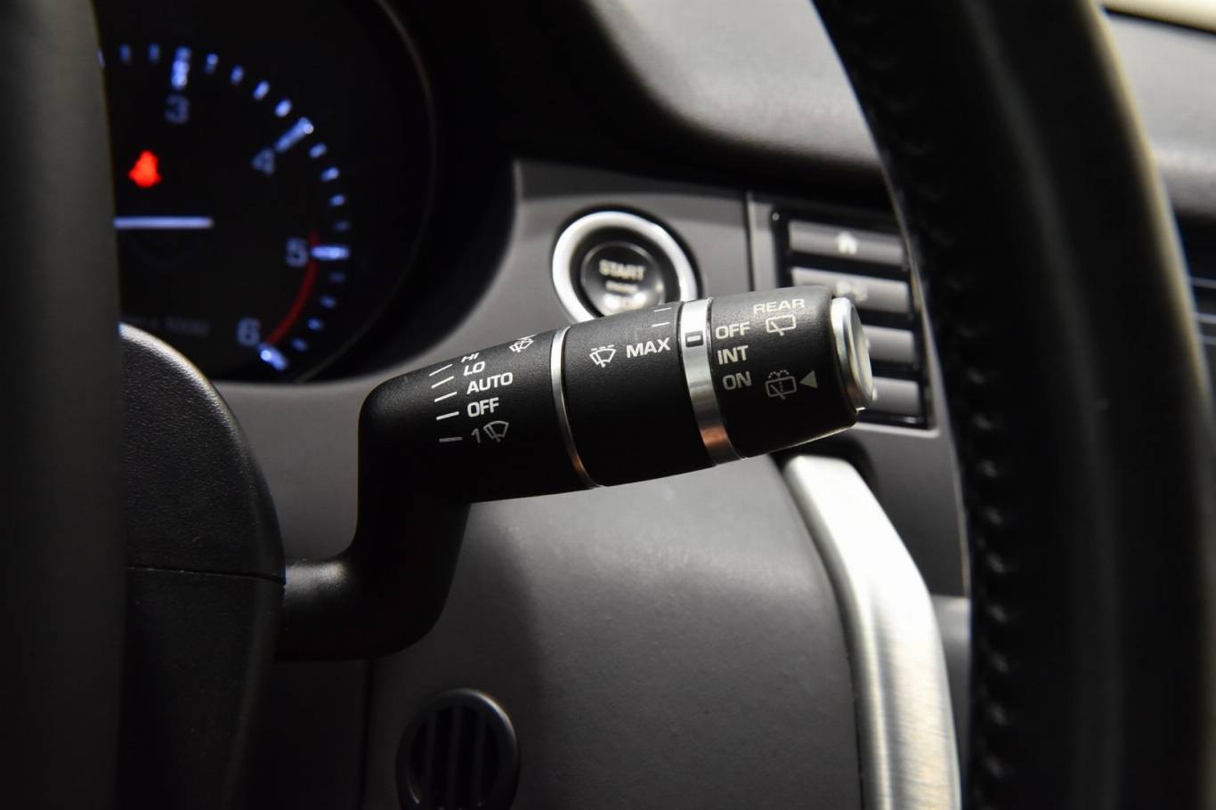 LAND ROVER Discovery Sport 8